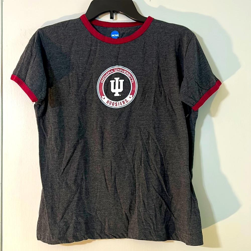 NCAA IU shirt size M